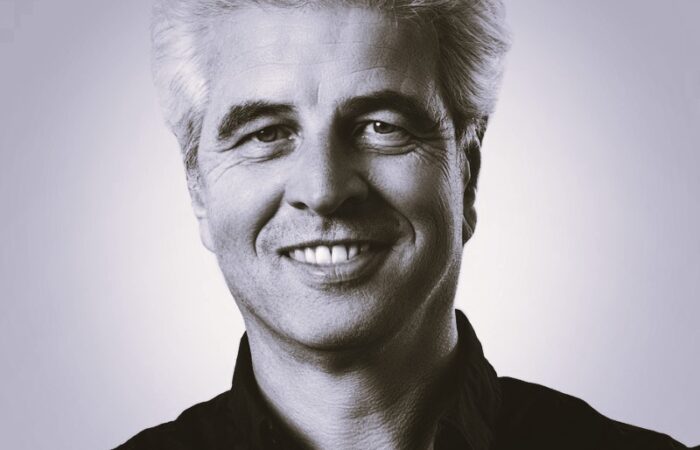 black and white headshot of founder of datafeedwatch jacques